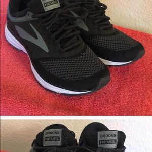 Brooks shoes